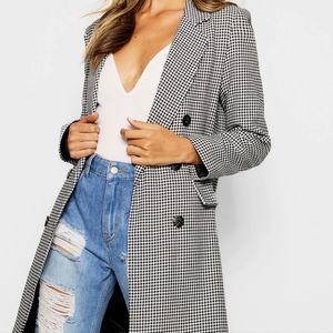 Boohoo Houndstooth Double Breasted Blazer - Size Small but Advertised as an XS.